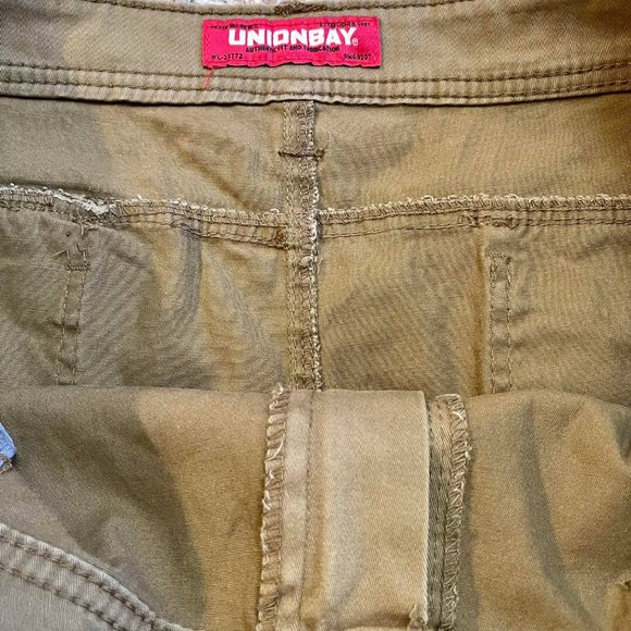 Unionbay Men's Flex Waist Stretch Cargo Shorts Chestnut, Size 42 (New) - Picture 10 of 14